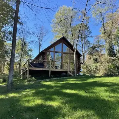 Fern Haven A modern take on Hocking Hills cabins