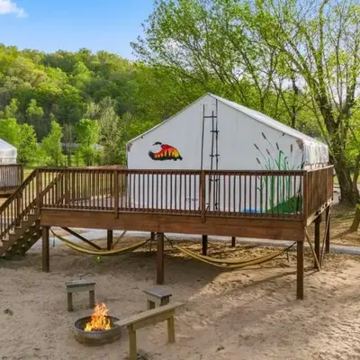 Furnished Glamping Tent/River Access/2 Queen Beds