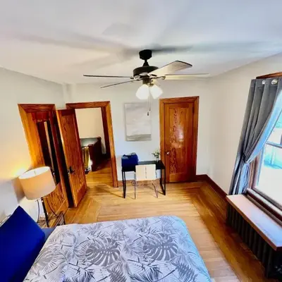 Southern Charm Private Queen Bedroom Suite 2