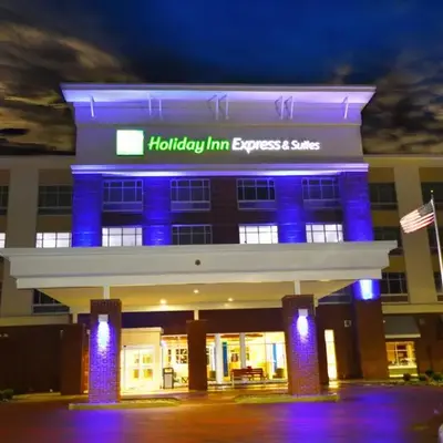 Holiday Inn Express & Suites Toledo South - Perrysburg by IHG