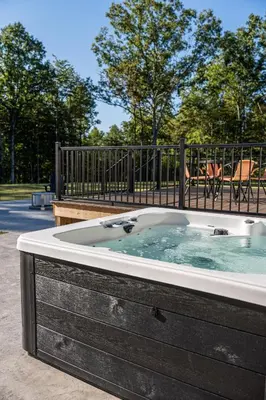 a jacuzziificialificialificialificialificialificialificialificialificialificialificial at Wildcat Lodge, Wallingford KY in Wallingford