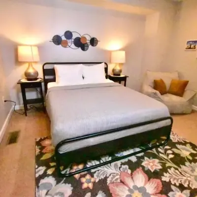 Large 4 bedroom Tremont House - Bonus apartment included!
