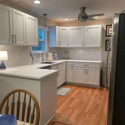 Newly renovated 3-bedroom lakeside home