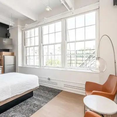 The 333 Suites 304 - Stay for 2
