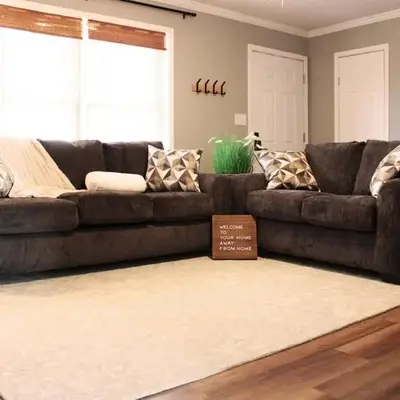 Cozy Ranch King Bed & Pet Friendly - Fenced Yard