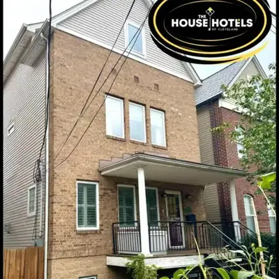 Tremont apartment