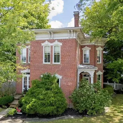 1868 Historic Victorian
