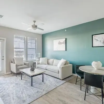 Landing Chic 1BD Yoga Studio Gym