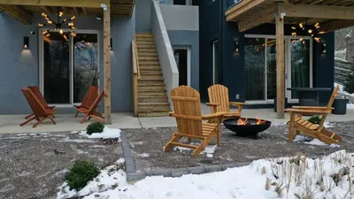 a group of chairs sitting in front of a house at trekløveren in Covington