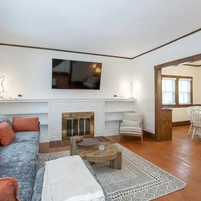Charming Renovated Home in Lakewood
