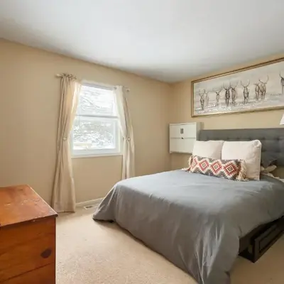 Quiet Guest Space with Hot Tub