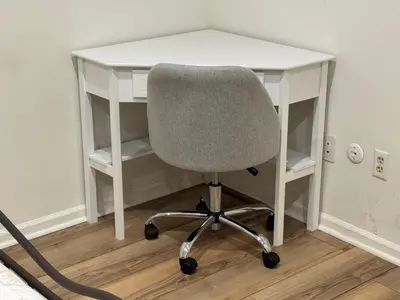 a white desk with a chair and a table at Spacious 2BR Apartment near Toledo, Sylvania & MI in Toledo