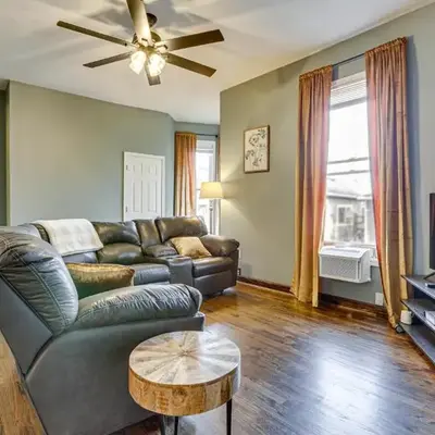 6 Mi to Dtwn Cincinnati Dog-Friendly Apt with Yard