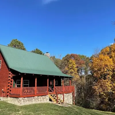 Breath of Heaven Cabin- Hot Tub