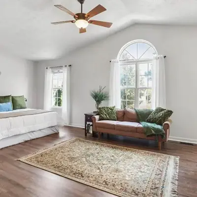 Spacious King Suite