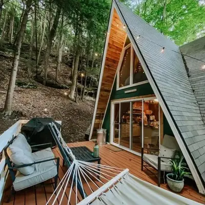 Hillside Haven Treehouse Cabin
