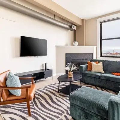 Downtown 2BR | Walk to Venues