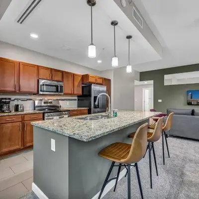 HUGE Panoramic SkySuite w/ Downtown VIEWS: Gym