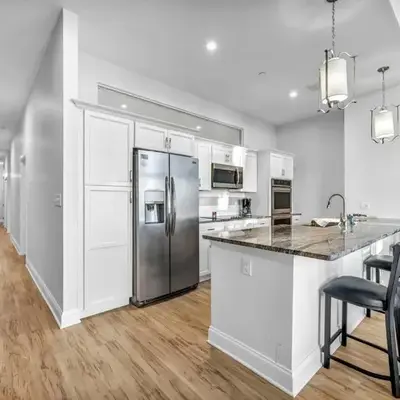 HUGE Luxury Flat in Playhouse Square | Downtown