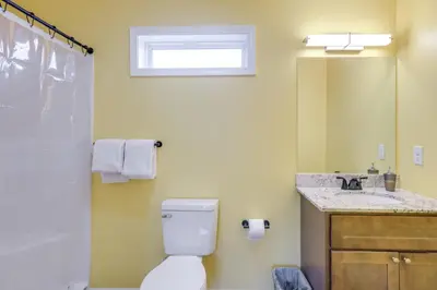 Gallery image of Explore Downtown Ashland! Cozy and New Apartment in Ashland