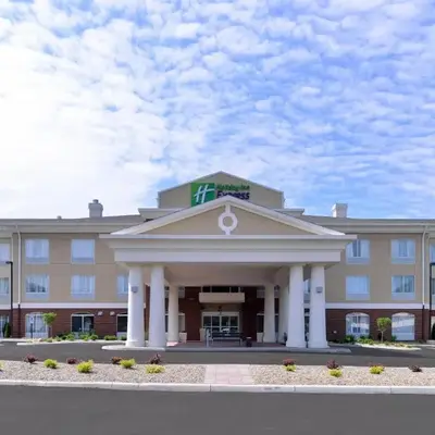 Holiday Inn Express & Suites Ironton by IHG