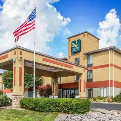 Quality Inn & Suites Lawrenceburg