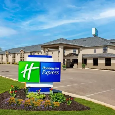 Holiday Inn Express London-I-70 by IHG