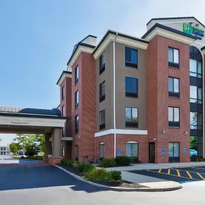 Holiday Inn Express Hotel & Suites Cleveland-Richfield by IHG
