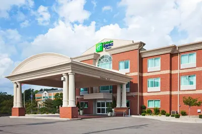 a hotel front of a building at Holiday Inn Express Hotel & Suites Cincinnati Southeast Newport by IHG in Bellevue