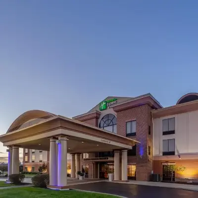 Holiday Inn Express Hotel & Suites Bowling Green by IHG