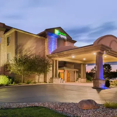 Holiday Inn Express & Suites Bucyrus by IHG