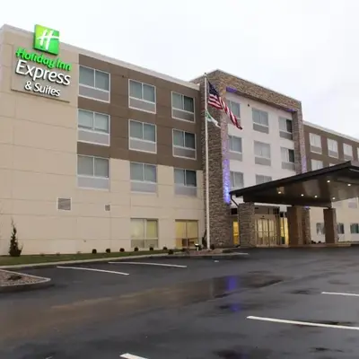 Holiday Inn Express & Suites - Marietta by IHG