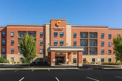 a rendering of a courtyard syracuse hotel at Comfort Suites Florence - Cincinnati South in Florence