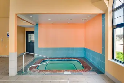 a swimming pool in the middle of a room at Motel 6-Richmond, IN in Richmond