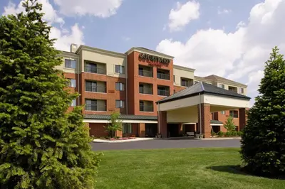 a rendering of the front of a hotel at Courtyard by Marriott Akron Stow in Stow