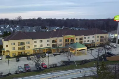 an overhead view of a hotel with a parking lot at Courtyard by Marriott Cleveland Willoughby in Willoughby
