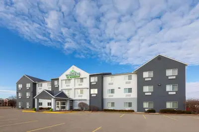 a rendering of a hotel with a parking lot at Wingate by Wyndham Marion in Marion