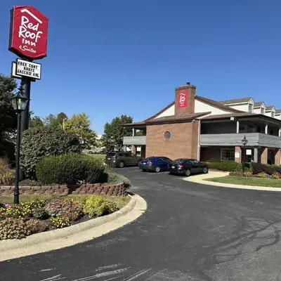 Red Roof Inn & Suites Marysville