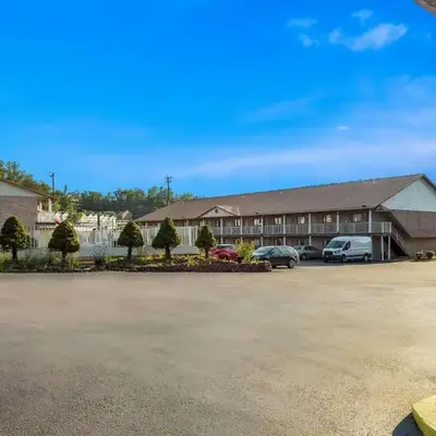 Days Inn by Wyndham Huntington
