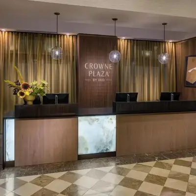 Crowne Plaza Cleveland at Playhouse Square by IHG
