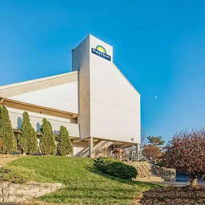 Days Inn by Wyndham Cincinnati I-71