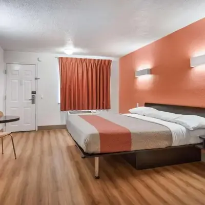 Motel 6-Youngstown