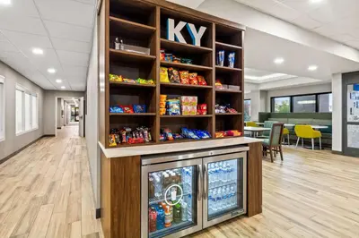 a pharmacyacistacistacistacist counter in an office lobby at Hampton Inn Lexington - Georgetown I-75 in Georgetown