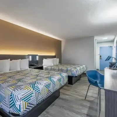 Motel 6 - Franklin