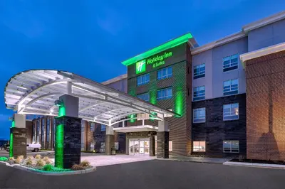 a rendering of the entrance to a hotel at Holiday Inn & Suites - Toledo Southwest - Perrysburg by IHG in Perrysburg