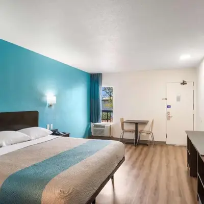 Motel 6-Lexington