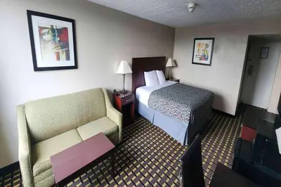 Gallery image of Days Inn by Wyndham Fort Wright Cincinnati Area in Fort Wright