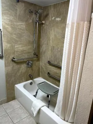 Gallery image of Days Inn by Wyndham Fort Wright Cincinnati Area in Fort Wright