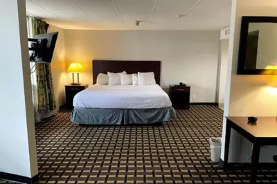 Gallery image of Days Inn by Wyndham Fort Wright Cincinnati Area in Fort Wright