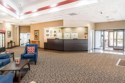 a lobby with a waiting area and a waiting room at Comfort Inn & Suites Piqua-Near Troy-I75 in Piqua